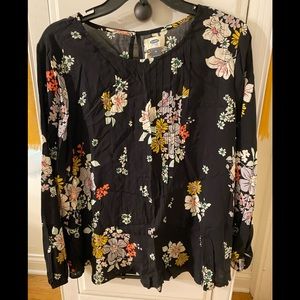 Old Navy blouse